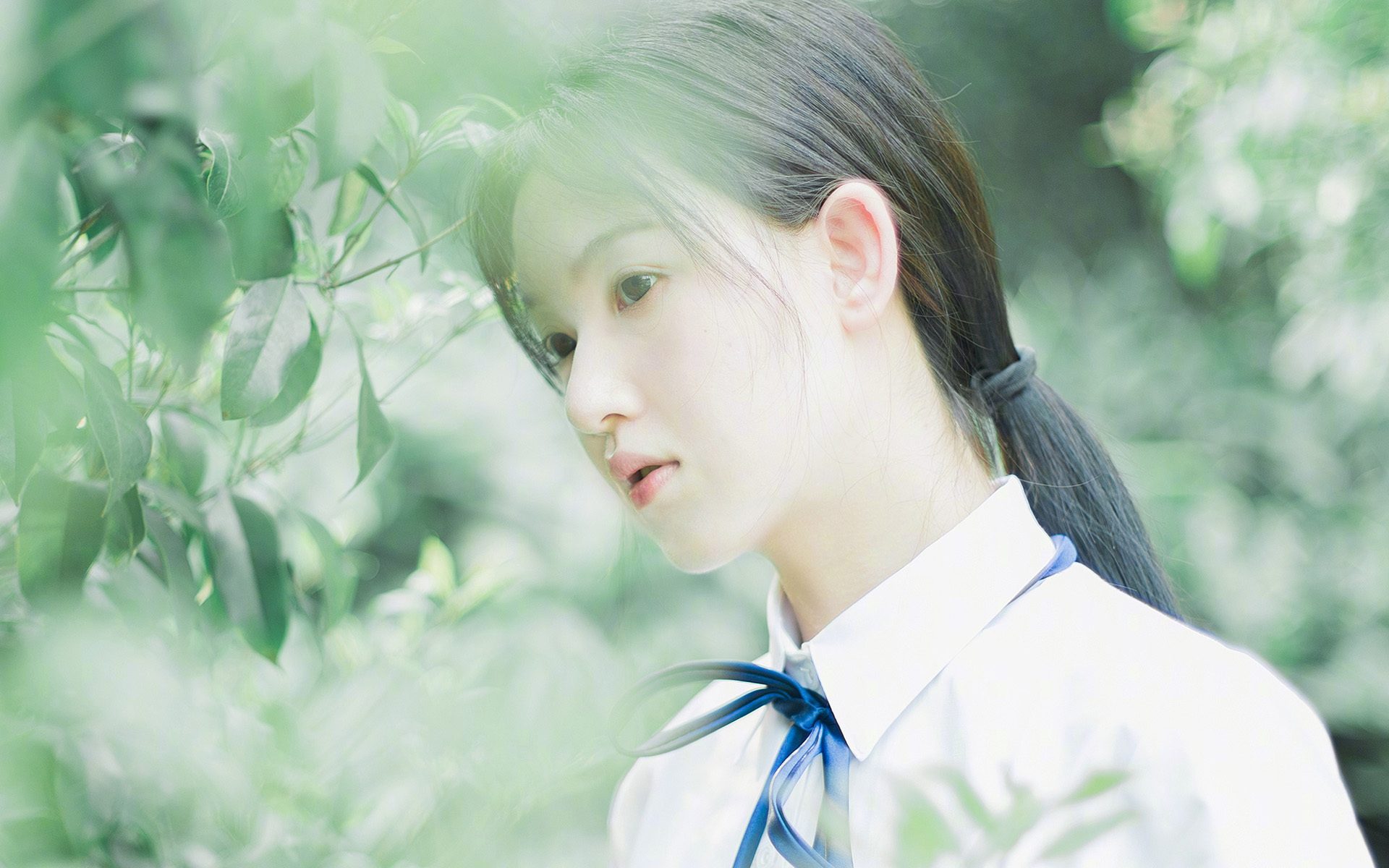 恩多比·恩乔的无可挑剔的踢球技术使南非队成为世界强队，恩多简历