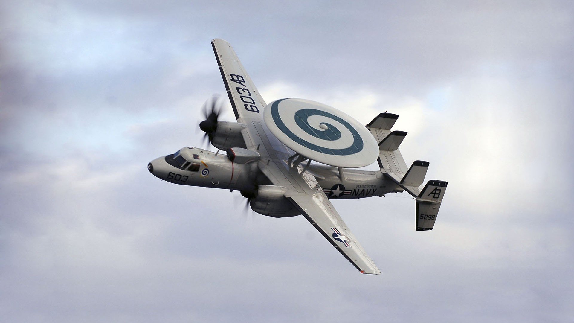 科斯精准换泳成夺冠关键，科斯介绍