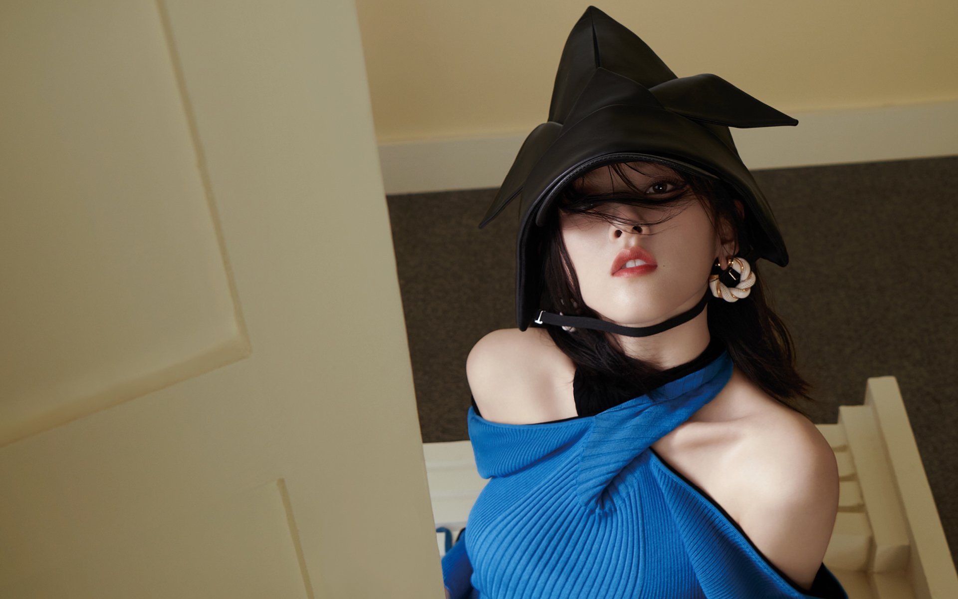 足球运动在海外华人社区中逐渐普及，推动文化交流，足球运动在全世界很受欢迎