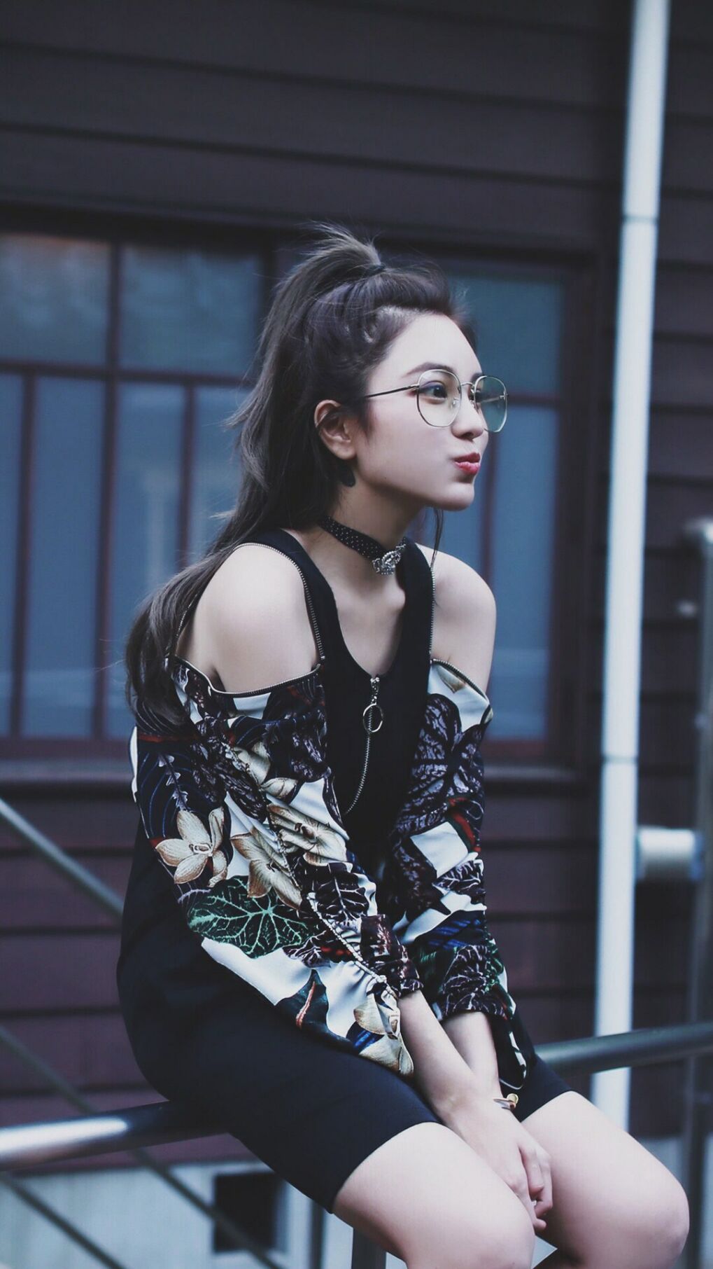 华体会网址-骑士教练安排战术讨论鼓励年轻球员参与，骑士队的教练是谁