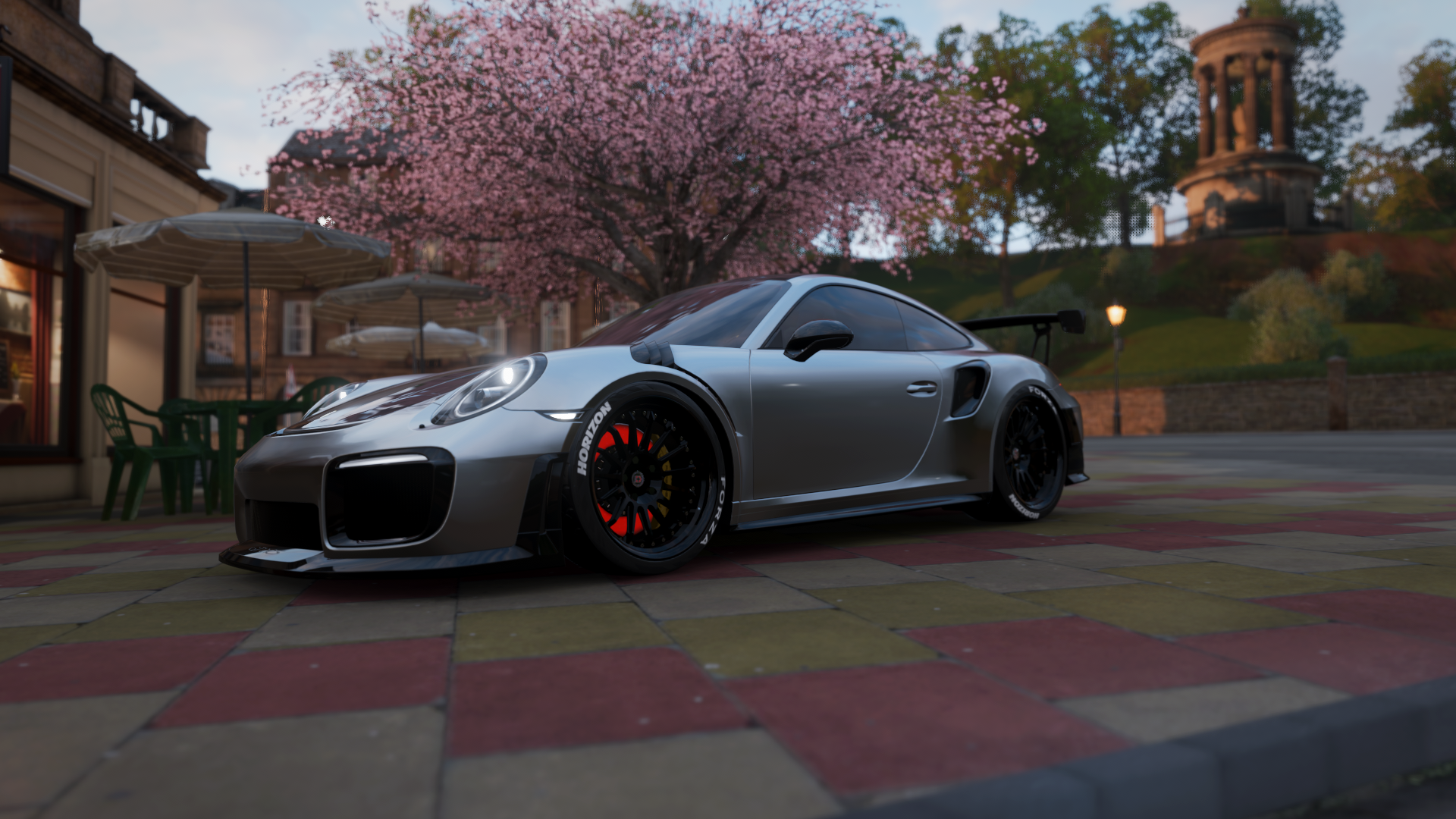 -俱乐部举办“走进训练营”体验日吸引众多家庭参与